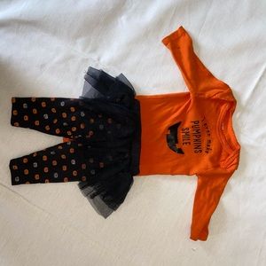 0-3 mo Halloween outfit